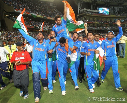 Sachin being honoured by team India