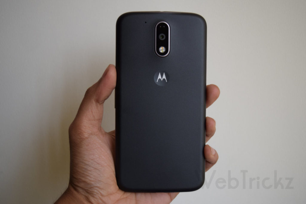 Moto G4 Plus_back view