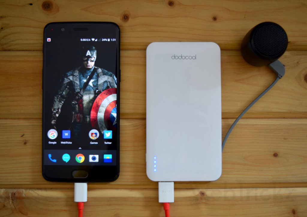 dodocool 5000mAh powerbank charging