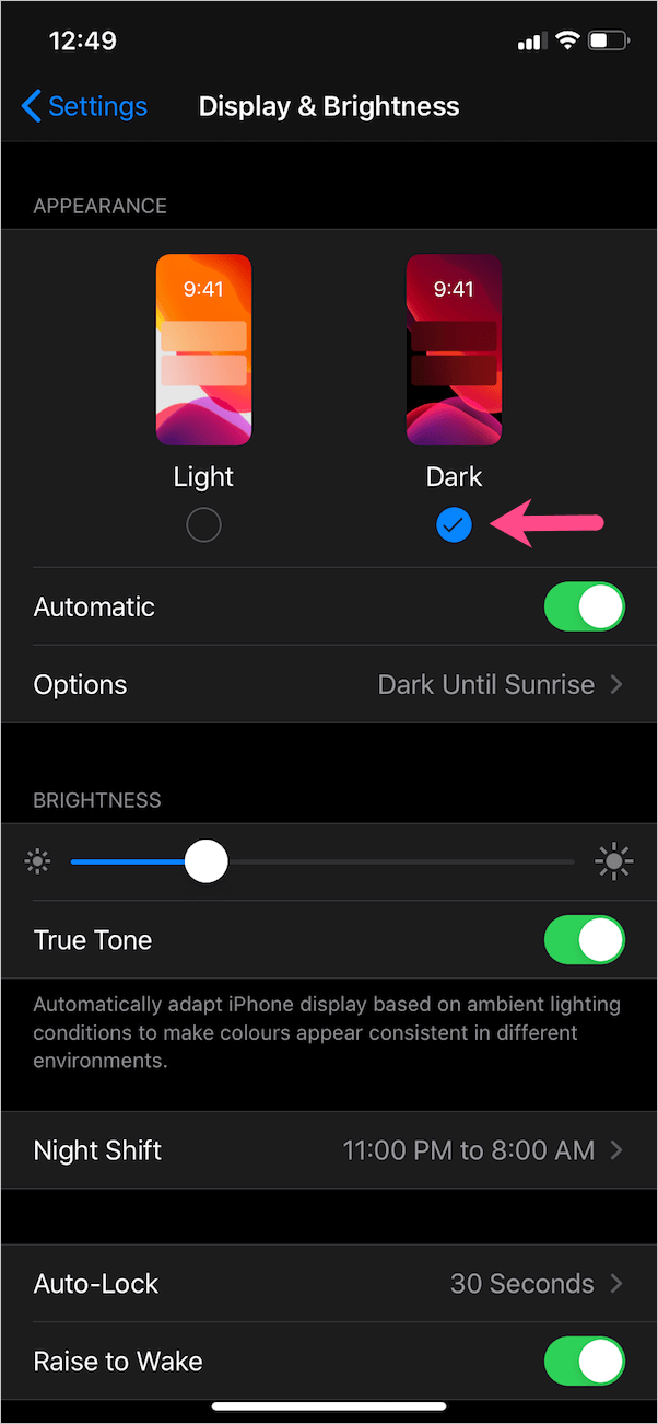 how to enable dark mode on iphone se 2020